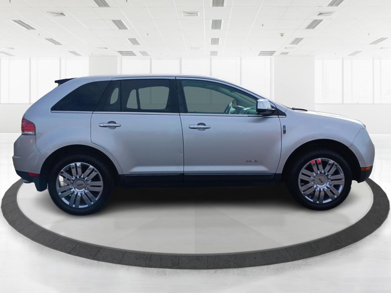 2010 Ingot Silver Metallic Lincoln MKX AWD (2LMDJ8JC0AB) with an 3.5L V6 DOHC 24V engine, 6-Speed Automatic transmission, located at 401 Woodman Dr, Riverside, OH, 45431, (937) 908-9800, 39.760899, -84.123421 - Photo #1