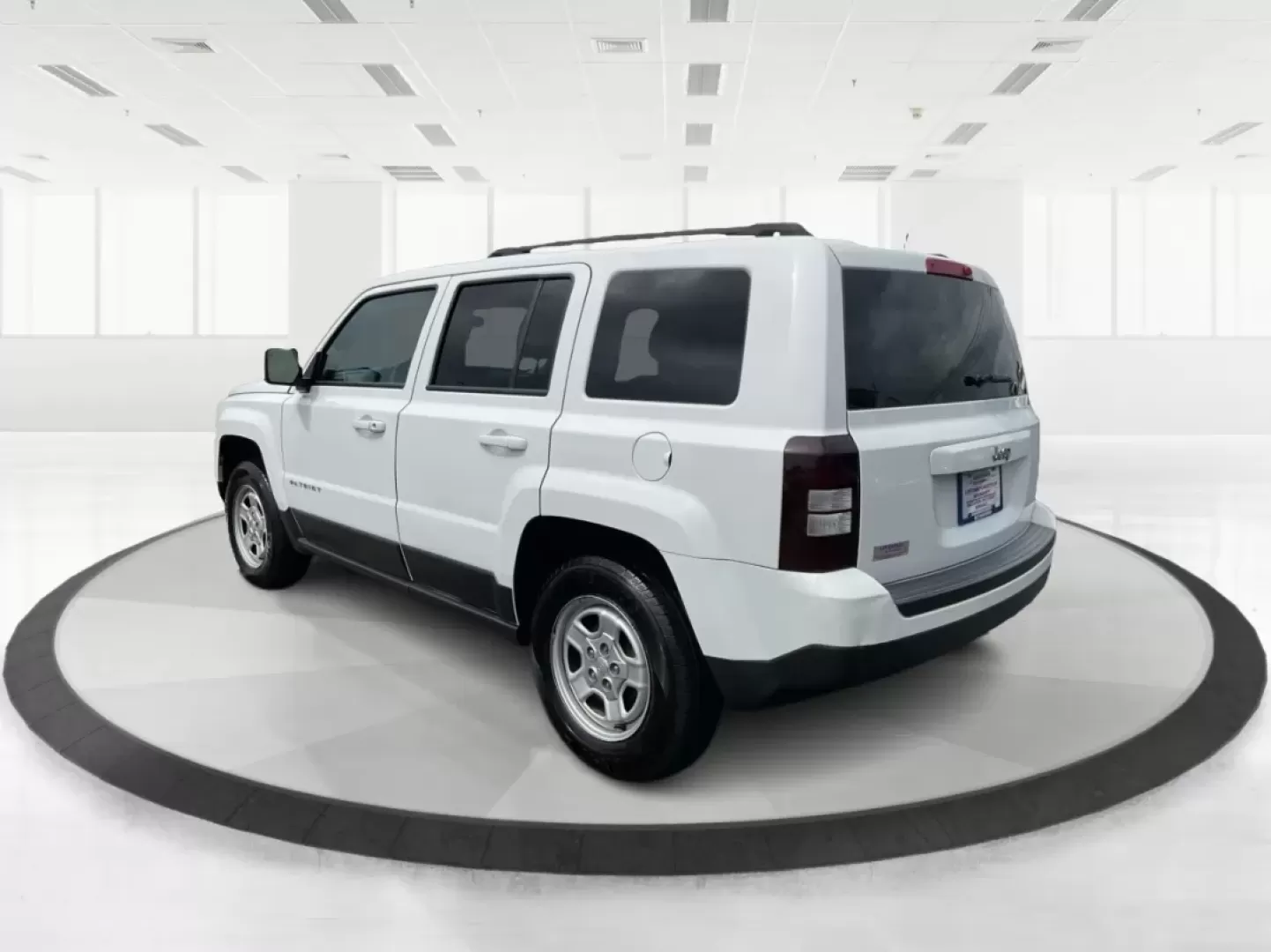 2017 Jeep Patriot Sport FWD (1C4NJPBA4HD) with an Other engine, located at 1099 N County Rd 25A, Troy, OH, 45373, (937) 908-9800, 40.057079, -84.212883 - Are you ready to elevate your adventures with a versatile SUV that suits both your daily commute and weekend getaways? Look no further than this stunning **2017 Jeep Patriot Sport FWD**, available at **Advantage Car and Credit**, your premier **Buy Here Pay Here dealership** located at **1184 Kauffm - Photo#4