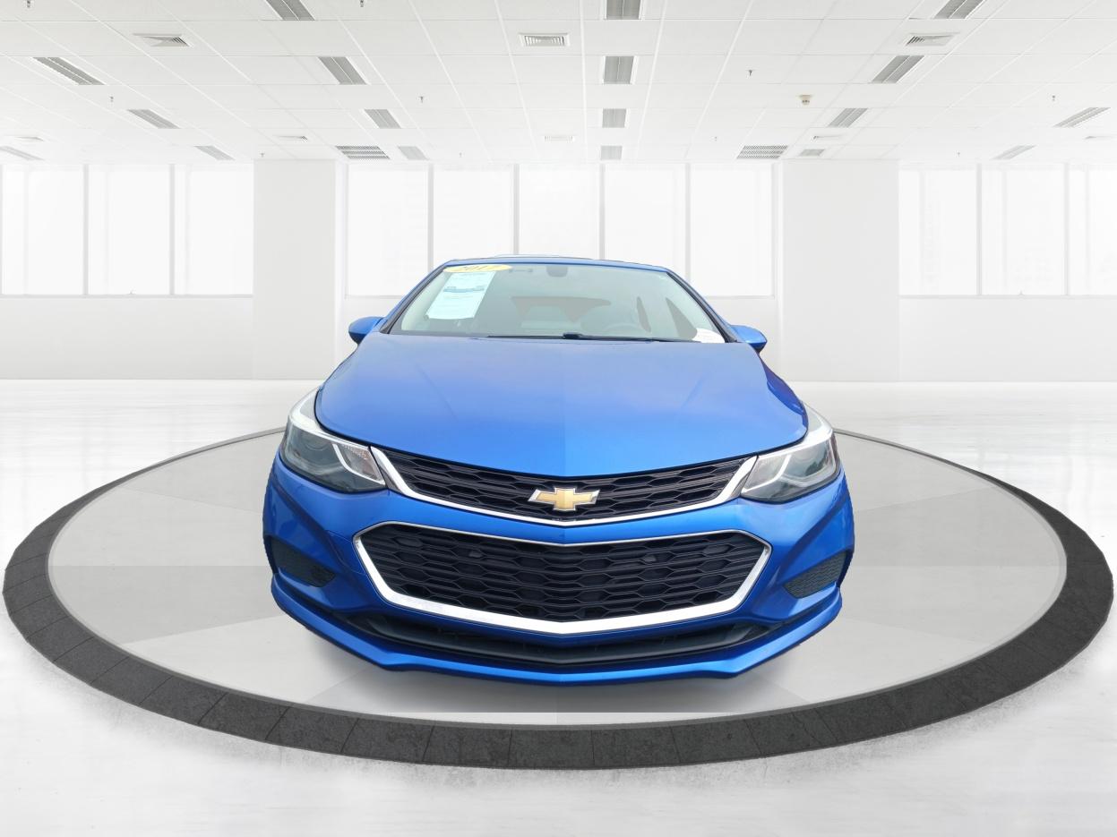 2017 Kinetic Blue Metallic Chevrolet Cruze LT Auto (1G1BE5SM3H7) with an 1.4L L4 DOHC 16V TURBO engine, 6-Speed Automatic transmission, located at 4508 South Dixie Dr, Moraine, OH, 45439, (937) 908-9800, 39.689976, -84.218452 - Photo #6