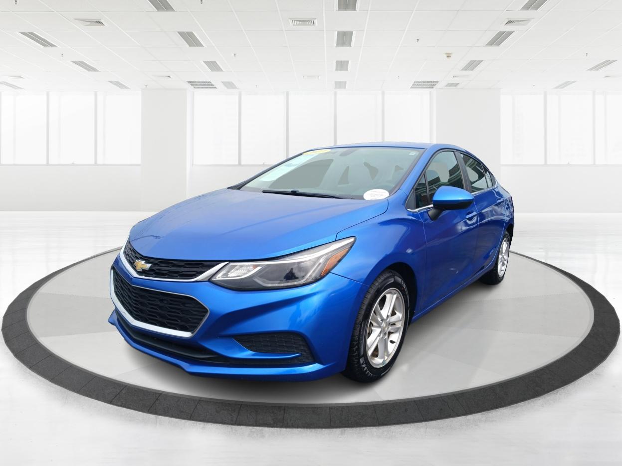 2017 Kinetic Blue Metallic Chevrolet Cruze LT Auto (1G1BE5SM3H7) with an 1.4L L4 DOHC 16V TURBO engine, 6-Speed Automatic transmission, located at 4508 South Dixie Dr, Moraine, OH, 45439, (937) 908-9800, 39.689976, -84.218452 - Photo #7