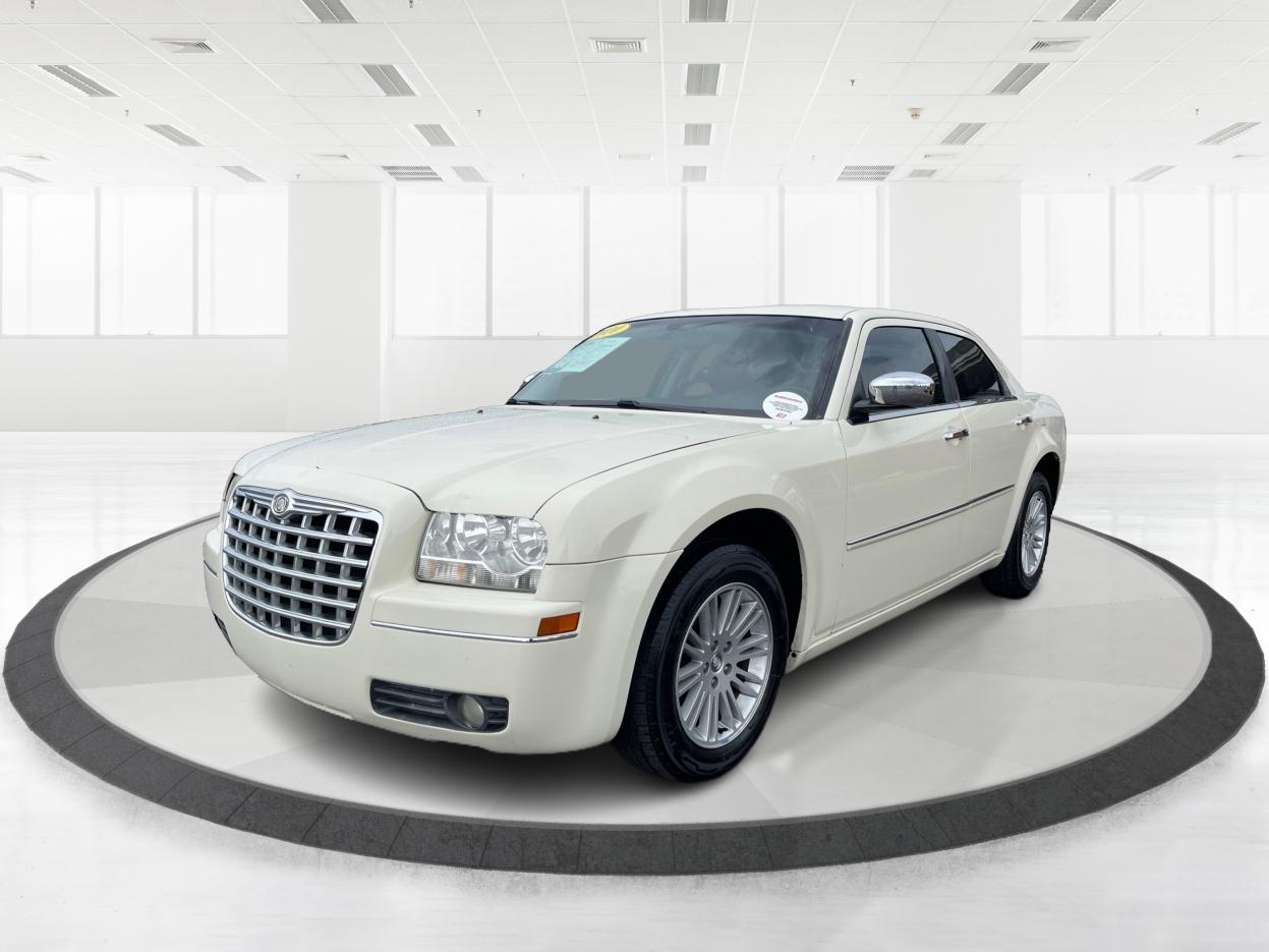 2010 Stone White Chrysler 300 Touring (2C3CA5CV7AH) with an 3.5L V6 SOHC 24V engine, 4-Speed Automatic transmission, located at 1951 S Dayton Lakeview Rd., New Carlisle, OH, 45344, (937) 908-9800, 39.890999, -84.050255 - Photo #7