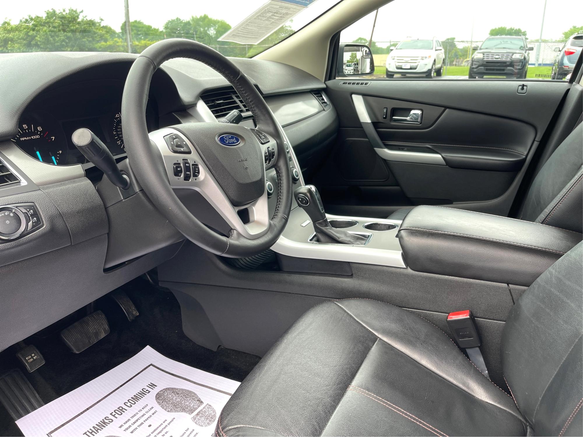 2013 Ingot Silver Metallic Ford Edge SEL FWD (2FMDK3JCXDB) with an 3.5L V6 DOHC 24V engine, 6-Speed Automatic transmission, located at 401 Woodman Dr, Riverside, OH, 45431, (937) 908-9800, 39.760899, -84.123421 - Photo #8