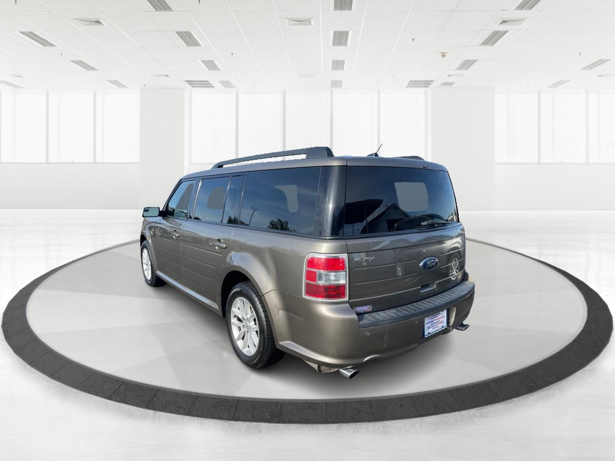 2014 Ginger Ale Metallic Ford Flex SE FWD (2FMGK5B8XEB) with an 3.5L V6 DOHC 24V engine, 6-Speed Automatic Overdrive transmission, located at 4508 South Dixie Dr, Moraine, OH, 45439, (937) 908-9800, 39.689976, -84.218452 - Photo #4