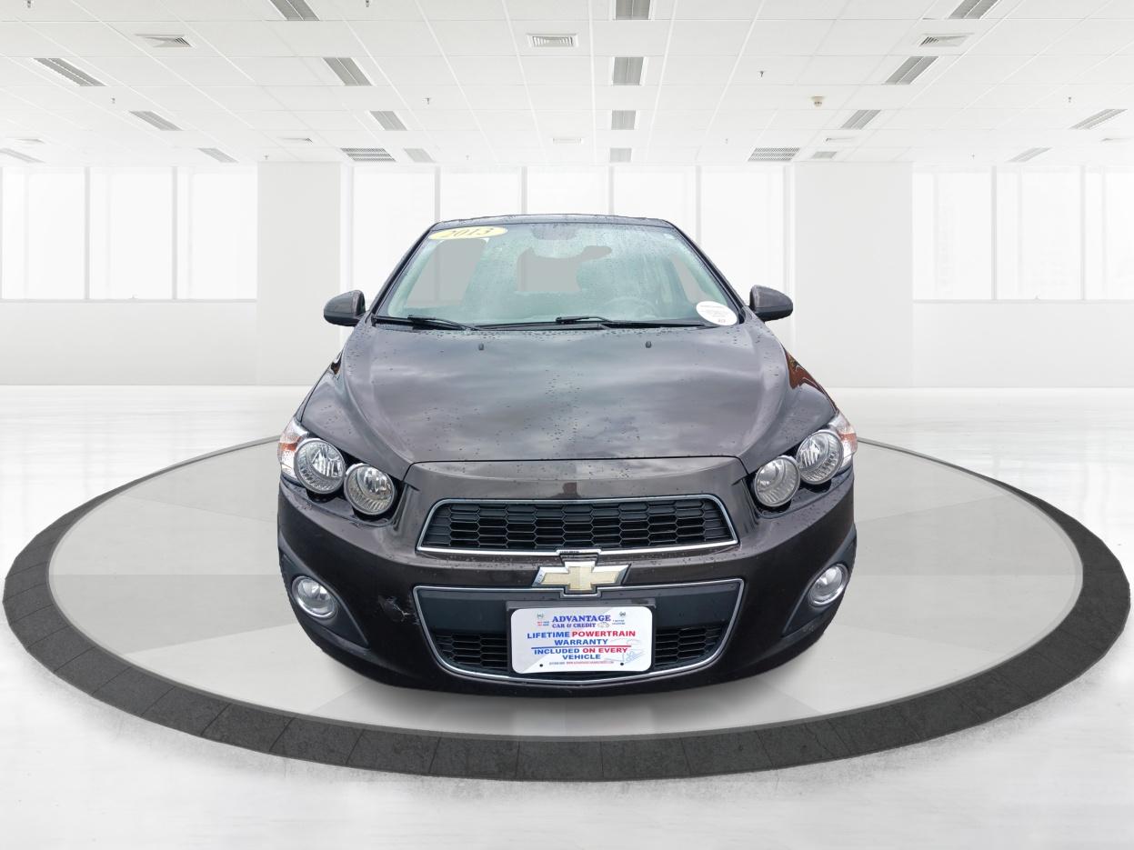 2013 Brown Chevrolet Sonic LT Auto Sedan (1G1JC5SH6D4) with an 1.8L L4 DOHC 24V engine, 6-Speed Automatic transmission, located at 1951 S Dayton Lakeview Rd., New Carlisle, OH, 45344, (937) 908-9800, 39.890999, -84.050255 - Photo #6