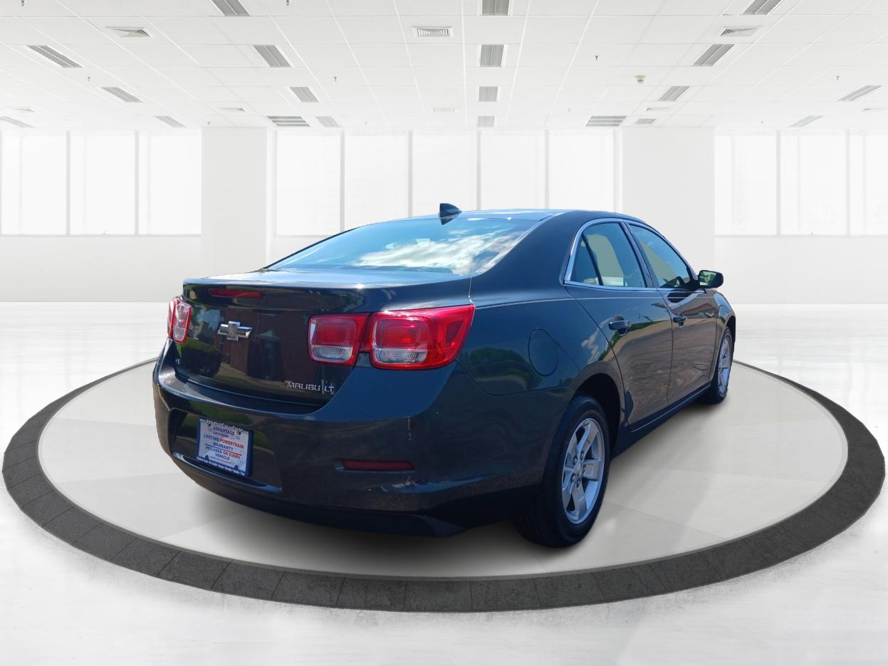 2015 Ashen Gray Metallic Chevrolet Malibu 1LT (1G11C5SL2FF) with an 2.5L L4 DOHC 16V engine, 6-Speed Automatic transmission, located at 1099 N County Rd 25A , Troy, OH, 45373, (937) 908-9800, 40.057079, -84.212883 - Photo #2