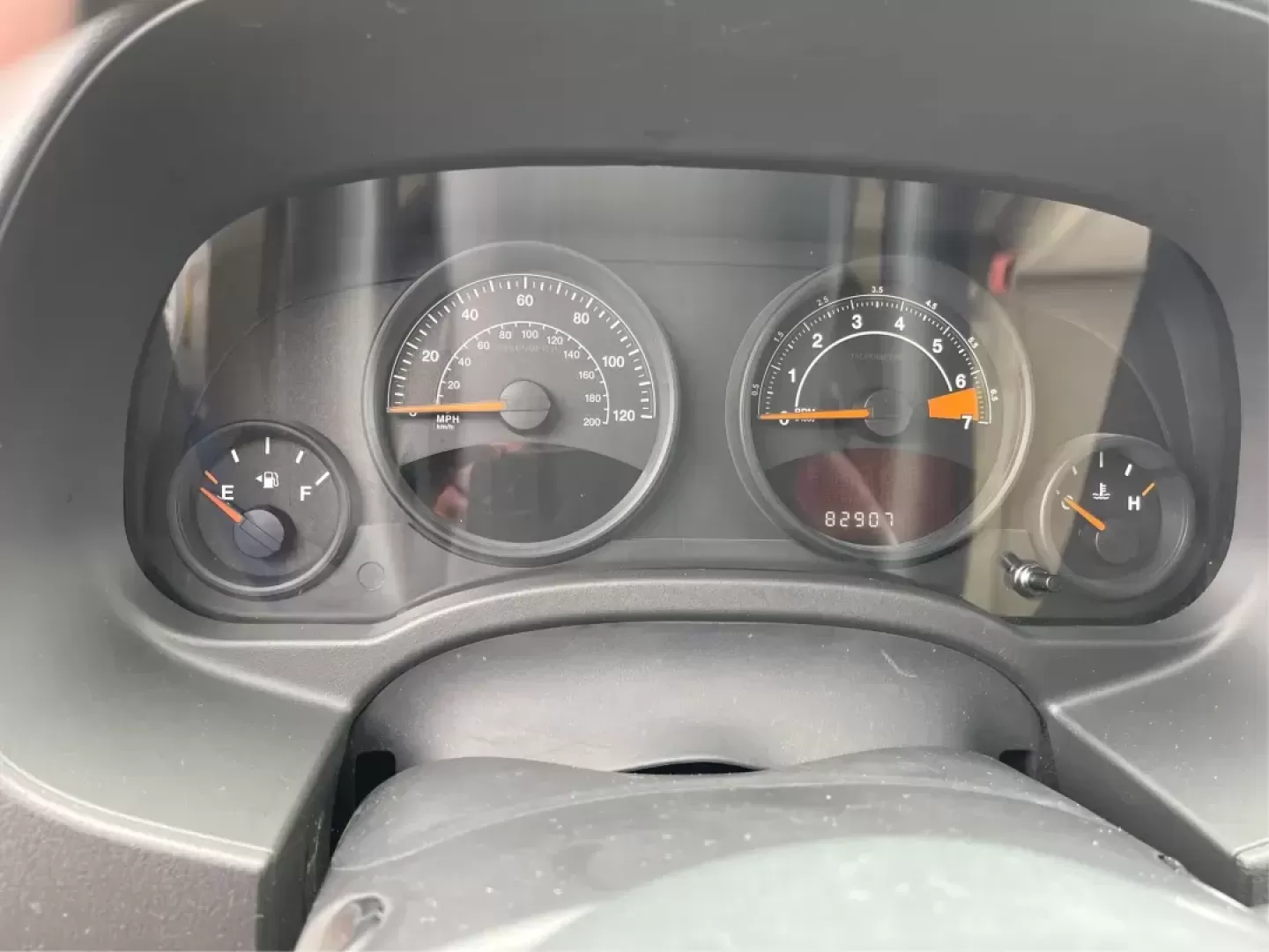 2014 Bright White Clearcoat Jeep Compass Sport FWD (1C4NJCBA9ED) with an 2.0L L4 DOHC 16V engine, located at 880 E. National Road, Vandalia, OH, 45377, (937) 908-9800, 39.891918, -84.183594 - 2014 Jeep Compass Sport FWD - Photo#13