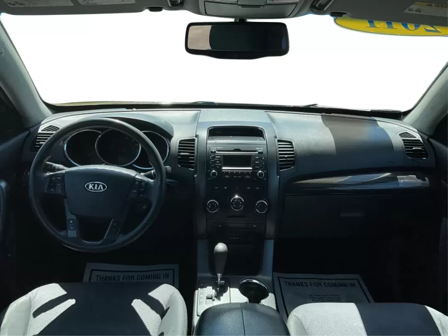 2011 Dark Cherry Kia Sorento LX 2WD (5XYKT3A14BG) with an 2.4L L4 DOHC 16V engine, 6-Speed Automatic transmission, located at 1230 East Main St, Xenia, OH, 45385, (937) 908-9800, 39.688026, -83.910172 - 2011 Kia Sorento LX 2WD - Photo#17