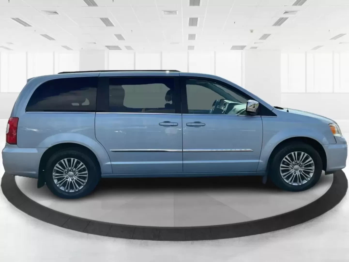 2013 Chrysler Town and Country Touring-L (2C4RC1CG5DR) with an Pentastar 3.6L V-6 DOHC engine, located at 1099 N County Rd 25A, Troy, OH, 45373, (937) 908-9800, 40.057079, -84.212883 - **Drive Family Adventures in the 2013 Chrysler Town and Country Touring-L Your Perfect Companion for Fun and Functionality!**<br /> <br /> Are you searching for the ideal vehicle to accommodate your growing family or enhance your daily commutes? Look no further than the stunning 2013 Chrysler Tow - Photo#1
