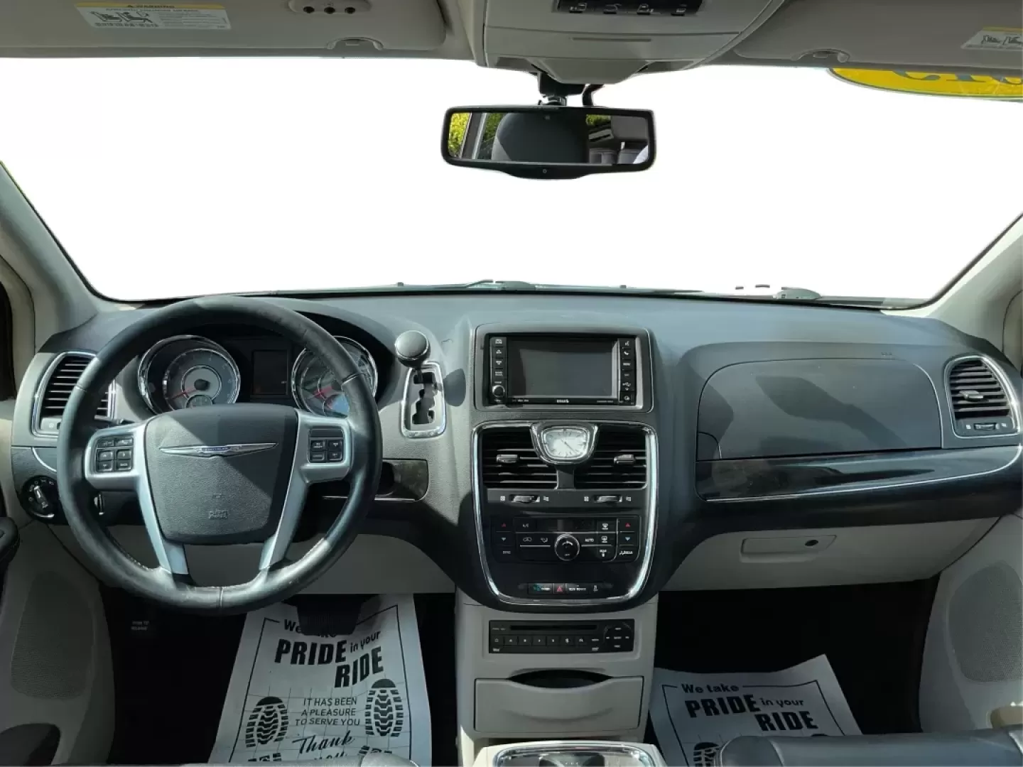 2013 Chrysler Town and Country Touring-L (2C4RC1CG5DR) with an Pentastar 3.6L V-6 DOHC engine, located at 1099 N County Rd 25A, Troy, OH, 45373, (937) 908-9800, 40.057079, -84.212883 - **Drive Family Adventures in the 2013 Chrysler Town and Country Touring-L Your Perfect Companion for Fun and Functionality!**<br /> <br /> Are you searching for the ideal vehicle to accommodate your growing family or enhance your daily commutes? Look no further than the stunning 2013 Chrysler Tow - Photo#21