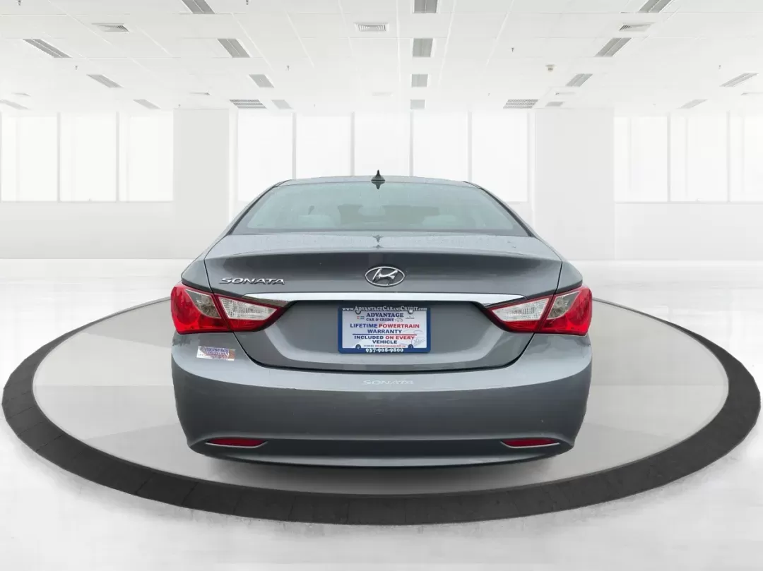 2013 Gray Hyundai Sonata GLS (5NPEB4AC5DH) with an 2.4L L4 DOHC 16V engine, 6-Speed Automatic transmission, located at 8750 N County Rd 25A, Piqua, OH, 45356, (937) 908-9800, 40.164391, -84.232513 - 2013 Hyundai Sonata GLS - Photo#3