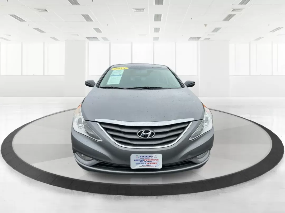 2013 Gray Hyundai Sonata GLS (5NPEB4AC5DH) with an 2.4L L4 DOHC 16V engine, 6-Speed Automatic transmission, located at 8750 N County Rd 25A, Piqua, OH, 45356, (937) 908-9800, 40.164391, -84.232513 - 2013 Hyundai Sonata GLS - Photo#6