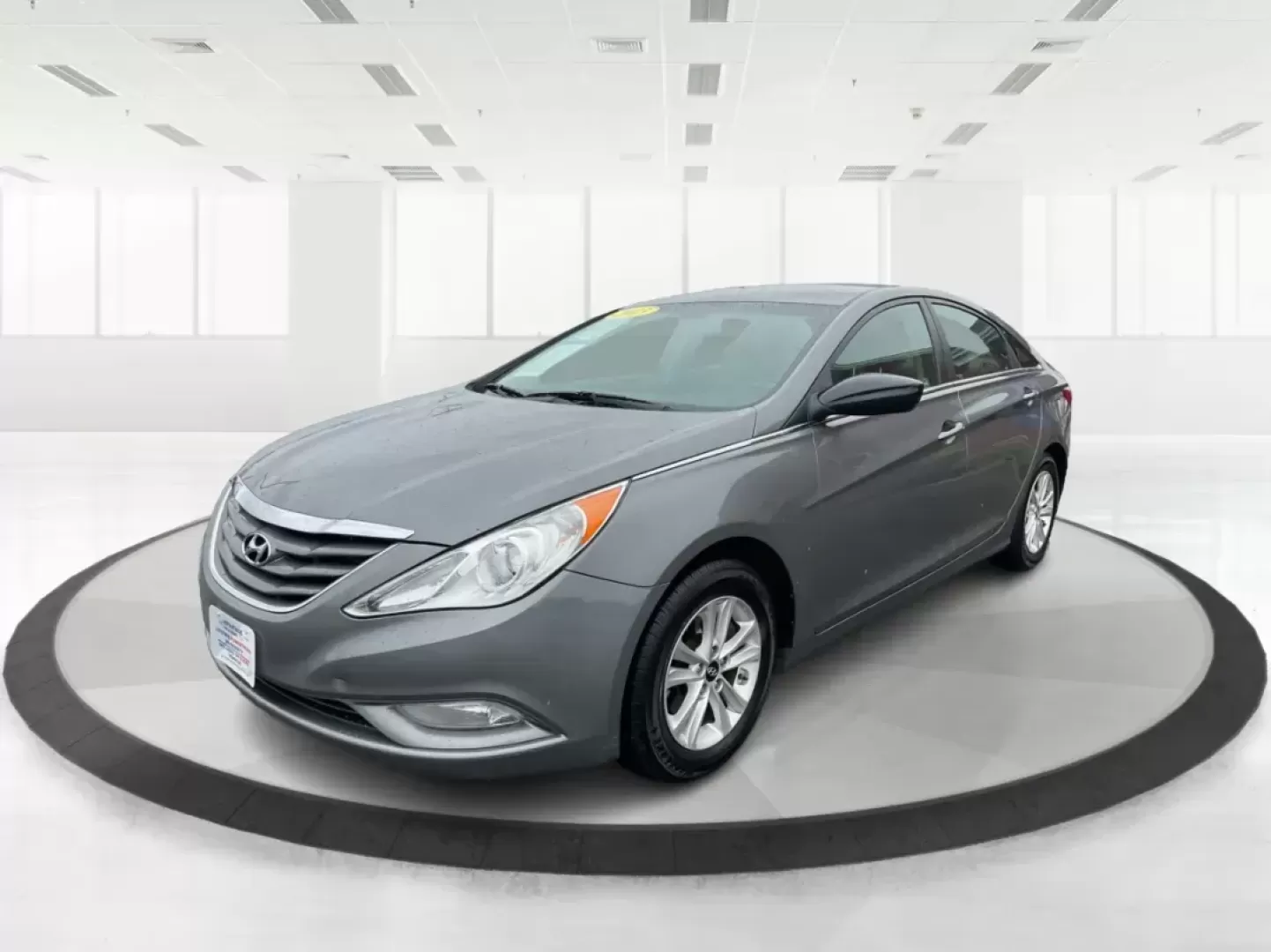 2013 Gray Hyundai Sonata GLS (5NPEB4AC5DH) with an 2.4L L4 DOHC 16V engine, 6-Speed Automatic transmission, located at 8750 N County Rd 25A, Piqua, OH, 45356, (937) 908-9800, 40.164391, -84.232513 - 2013 Hyundai Sonata GLS - Photo#7