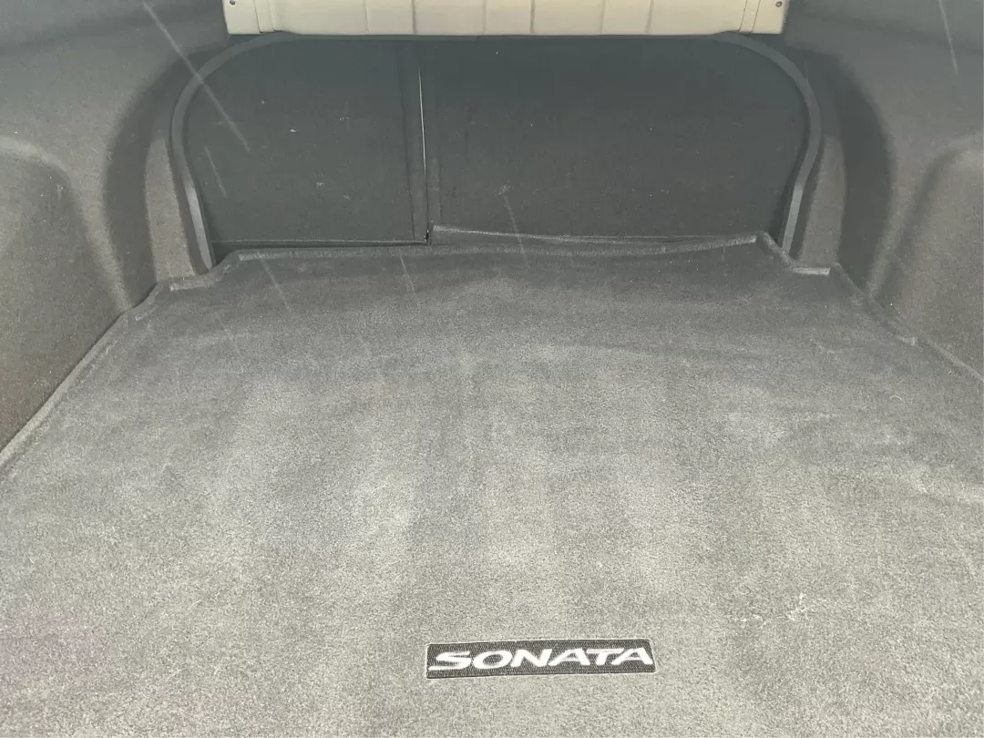 2013 Gray Hyundai Sonata GLS (5NPEB4AC5DH) with an 2.4L L4 DOHC 16V engine, 6-Speed Automatic transmission, located at 8750 N County Rd 25A, Piqua, OH, 45356, (937) 908-9800, 40.164391, -84.232513 - 2013 Hyundai Sonata GLS - Photo#11