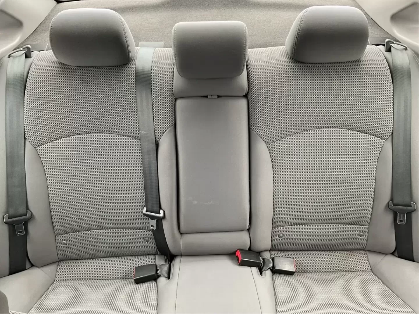 2013 Gray Hyundai Sonata GLS (5NPEB4AC5DH) with an 2.4L L4 DOHC 16V engine, 6-Speed Automatic transmission, located at 8750 N County Rd 25A, Piqua, OH, 45356, (937) 908-9800, 40.164391, -84.232513 - 2013 Hyundai Sonata GLS - Photo#13