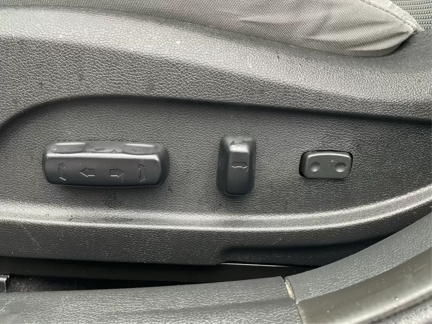 2013 Gray Hyundai Sonata GLS (5NPEB4AC5DH) with an 2.4L L4 DOHC 16V engine, 6-Speed Automatic transmission, located at 8750 N County Rd 25A, Piqua, OH, 45356, (937) 908-9800, 40.164391, -84.232513 - 2013 Hyundai Sonata GLS - Photo#16