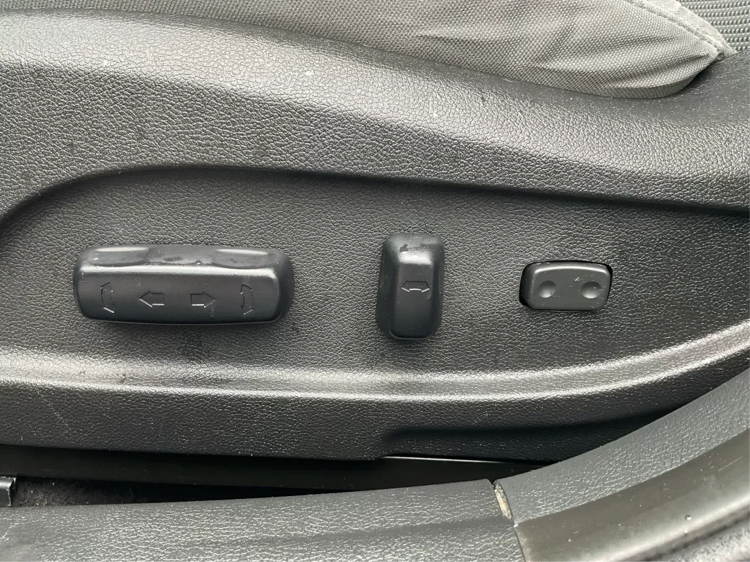 2013 Gray Hyundai Sonata GLS (5NPEB4AC5DH) with an 2.4L L4 DOHC 16V engine, 6-Speed Automatic transmission, located at 8750 N County Rd 25A, Piqua, OH, 45356, (937) 908-9800, 40.164391, -84.232513 - 2013 Hyundai Sonata GLS - Photo#16
