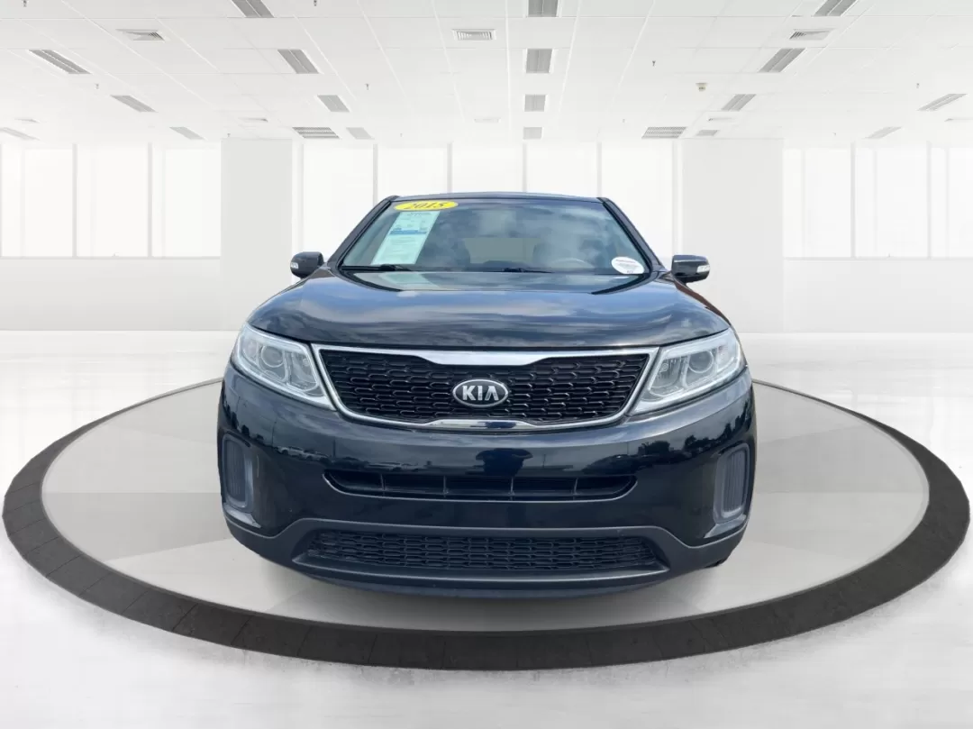 2015 Kia Sorento LX (5XYKT3A60FG) with an 2.4L I-4 gasoline direct injection engine, located at 880 E. National Road, Vandalia, OH, 45377, (937) 908-9800, 39.891918, -84.183594 - Photo#7