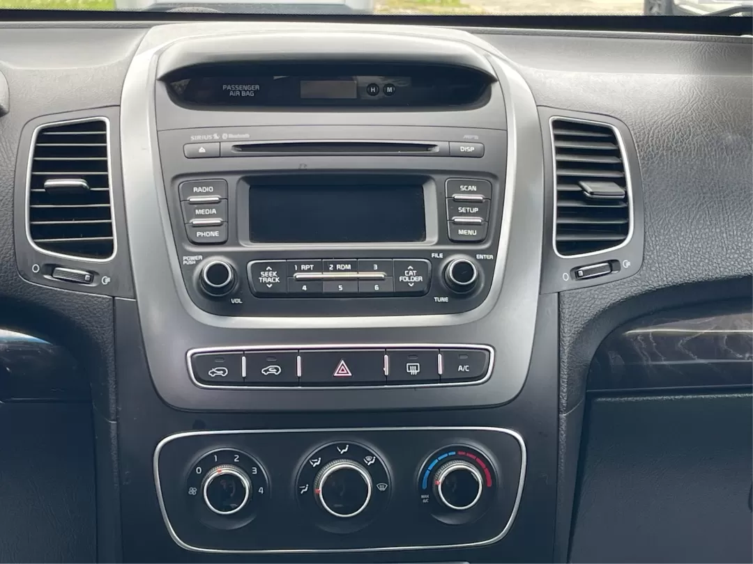 2015 Kia Sorento LX (5XYKT3A60FG) with an 2.4L I-4 gasoline direct injection engine, located at 880 E. National Road, Vandalia, OH, 45377, (937) 908-9800, 39.891918, -84.183594 - Photo#13