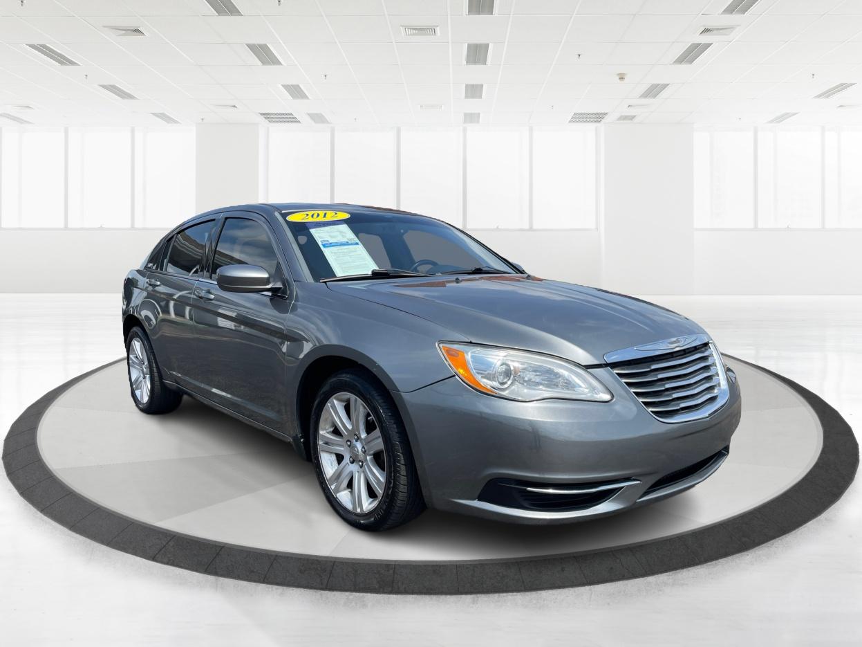 photo of 2012 Chrysler 200