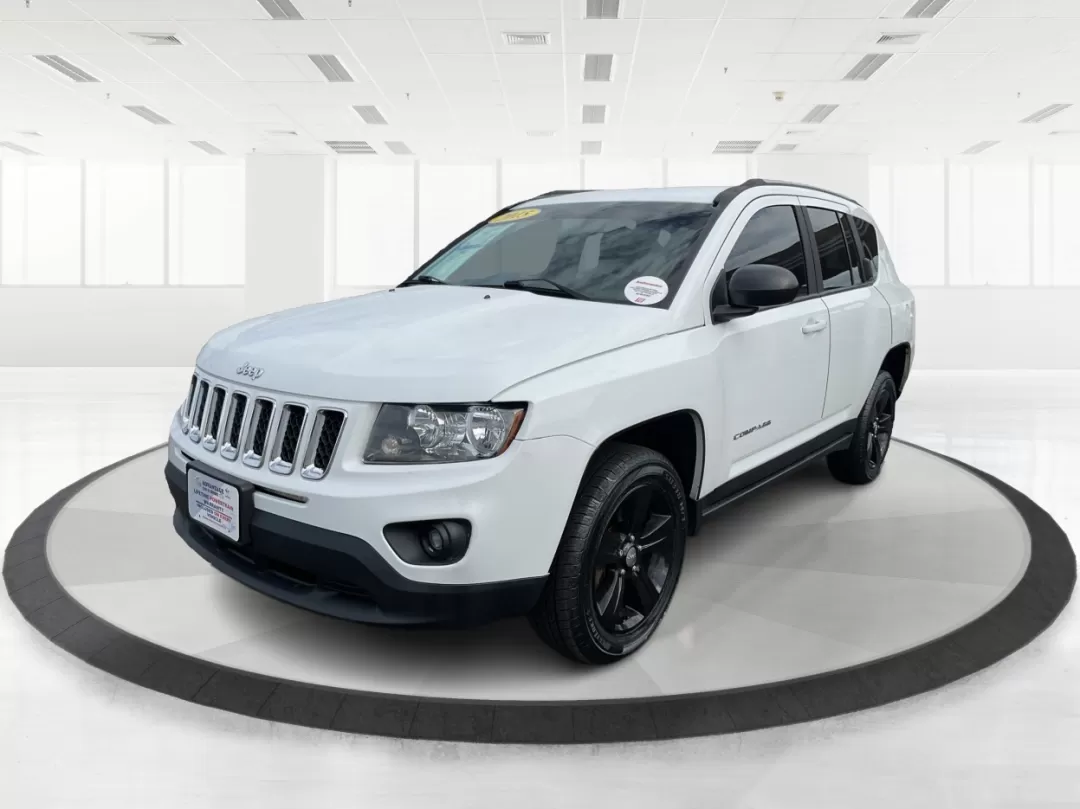 2015 Jeep Compass Sport (1C4NJDBB6FD) with an 2.4L I-4 DOHC engine, located at 880 E. National Road, Vandalia, OH, 45377, (937) 908-9800, 39.891918, -84.183594 - Photo#8