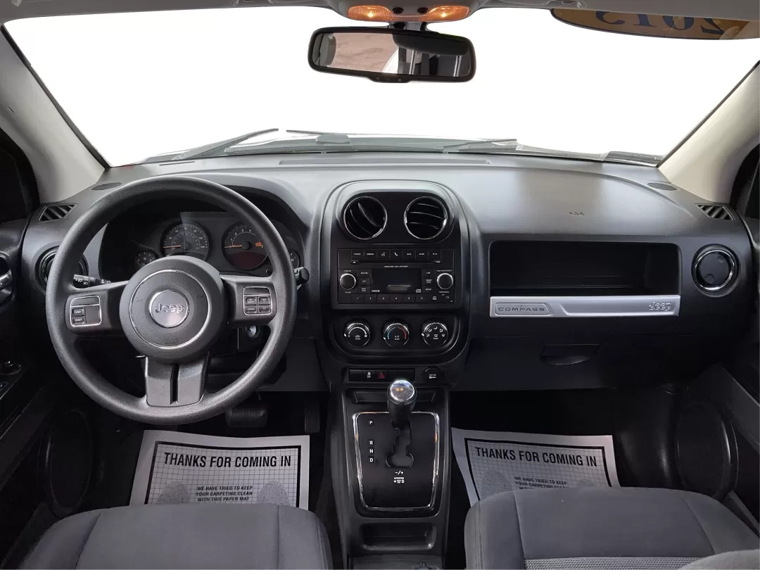 2015 Jeep Compass Sport (1C4NJDBB6FD) with an 2.4L I-4 DOHC engine, located at 880 E. National Road, Vandalia, OH, 45377, (937) 908-9800, 39.891918, -84.183594 - Photo#19
