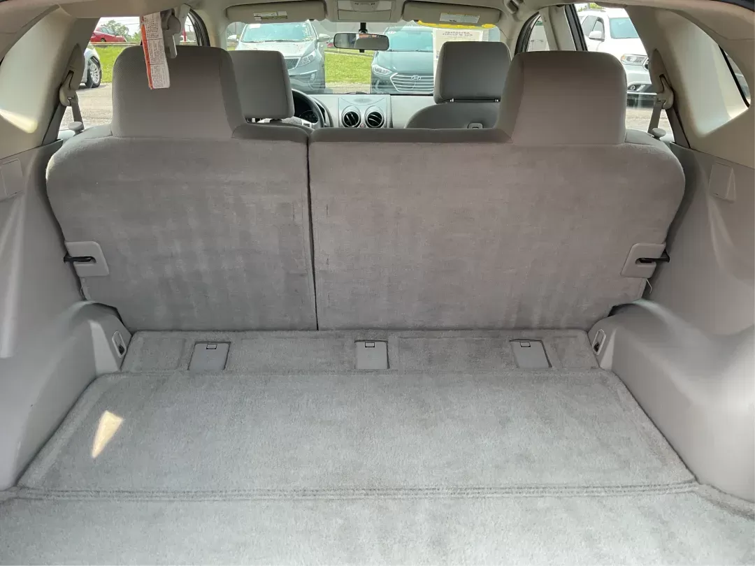 2014 Platinum Graphite Nissan Rogue Select S AWD (JN8AS5MV4EW) with an 2.5L L4 DOHC 16V engine, Continuously Variable Transmission transmission, located at 4508 South Dixie Dr, Moraine, OH, 45439, (937) 908-9800, 39.689976, -84.218452 - Photo#11