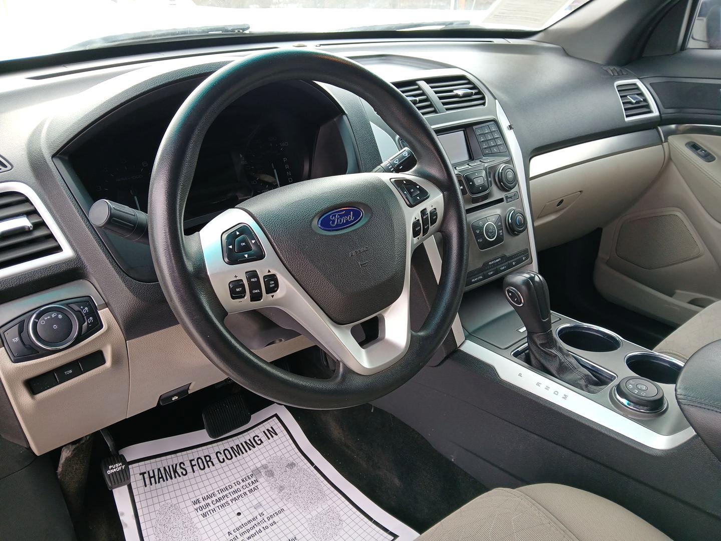 2014 Ruby Red Met Tinted CC Ford Explorer Base 4WD (1FM5K8B80EG) with an 3.5L V6 DOHC 24V engine, 6-Speed Automatic transmission, located at 4508 South Dixie Dr, Moraine, OH, 45439, (937) 908-9800, 39.689976, -84.218452 - 2014 Ford Explorer Base 4WD - Photo#8