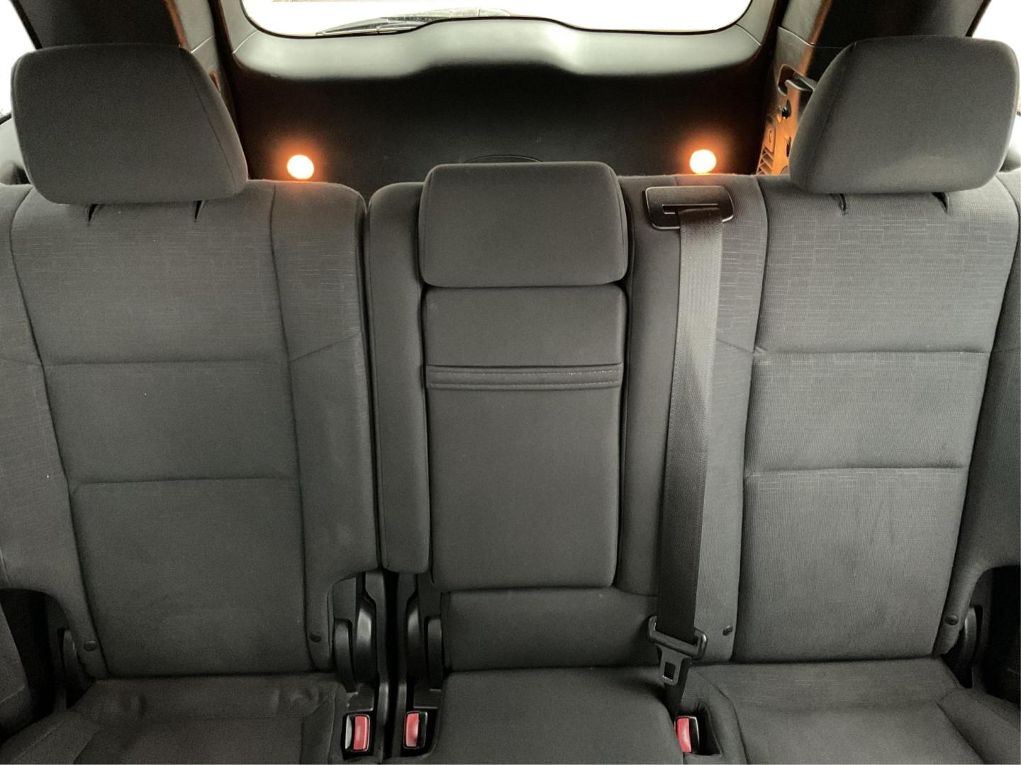 2014 Brilliant Black Crystal P Jeep Grand Cherokee Laredo 4WD (1C4RJFAG5EC) with an 3.6L V6 DOHC 24V engine, 5-Speed Automatic transmission, located at 401 Woodman Dr, Riverside, OH, 45431, (937) 908-9800, 39.760899, -84.123421 - Photo#12