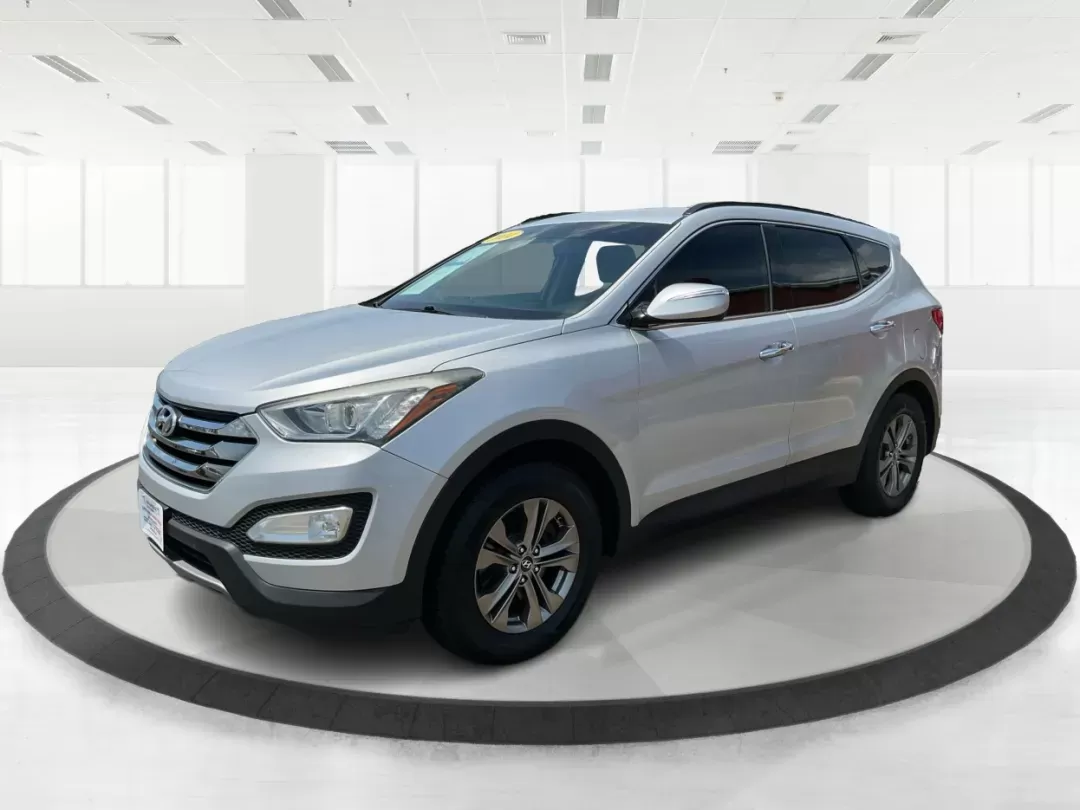 2014 Moonstone Silver Hyundai Santa Fe Sport 2.4 AWD (5XYZUDLB6EG) with an 2.4L L4 DOHC 16V engine, 6-Speed Automatic transmission, located at 8750 N County Rd 25A, Piqua, OH, 45356, (937) 908-9800, 40.164391, -84.232513 - **Adventure Awaits with the 2014 Hyundai Santa Fe Sport 2.4 AWD: Your Perfect Family Companion!** <br /> <br /> Are you searching for a vehicle that seamlessly blends versatility and reliability, ideal for everything from family road trips to daily commutes? Look no further! Advantage Car and Credit - Photo#7