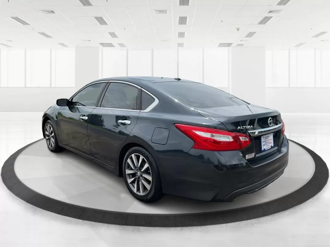 2017 Storm Blue Nissan Altima 2.5 SV (1N4AL3AP0HC) with an 2.5L L4 DOHC 16V engine, Continuously Variable Transmission transmission, located at 8750 N County Rd 25A, Piqua, OH, 45356, (937) 908-9800, 40.164391, -84.232513 - Unlock a seamless driving experience with the 2017 Nissan Altima 2.5 SV, a sedan designed not just for the daily commute but for life's countless adventures. Whether you're navigating the bustling streets of Fairborn, OH, or embarking on weekend getaways with the family, this Altima delivers a perfe - Photo#4