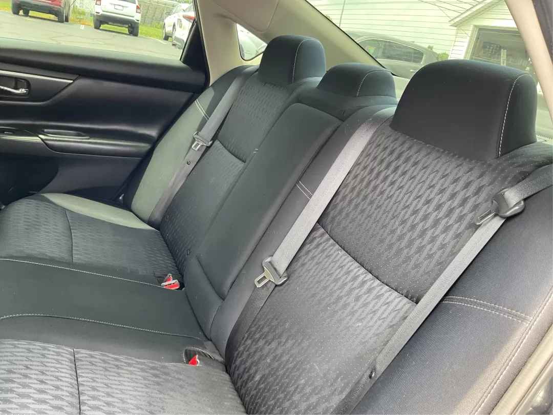 2017 Storm Blue Nissan Altima 2.5 SV (1N4AL3AP0HC) with an 2.5L L4 DOHC 16V engine, Continuously Variable Transmission transmission, located at 8750 N County Rd 25A, Piqua, OH, 45356, (937) 908-9800, 40.164391, -84.232513 - Unlock a seamless driving experience with the 2017 Nissan Altima 2.5 SV, a sedan designed not just for the daily commute but for life's countless adventures. Whether you're navigating the bustling streets of Fairborn, OH, or embarking on weekend getaways with the family, this Altima delivers a perfe - Photo#9