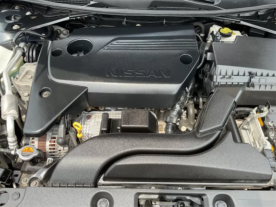 2017 Storm Blue Nissan Altima 2.5 SV (1N4AL3AP0HC) with an 2.5L L4 DOHC 16V engine, Continuously Variable Transmission transmission, located at 8750 N County Rd 25A, Piqua, OH, 45356, (937) 908-9800, 40.164391, -84.232513 - Unlock a seamless driving experience with the 2017 Nissan Altima 2.5 SV, a sedan designed not just for the daily commute but for life's countless adventures. Whether you're navigating the bustling streets of Fairborn, OH, or embarking on weekend getaways with the family, this Altima delivers a perfe - Photo#10