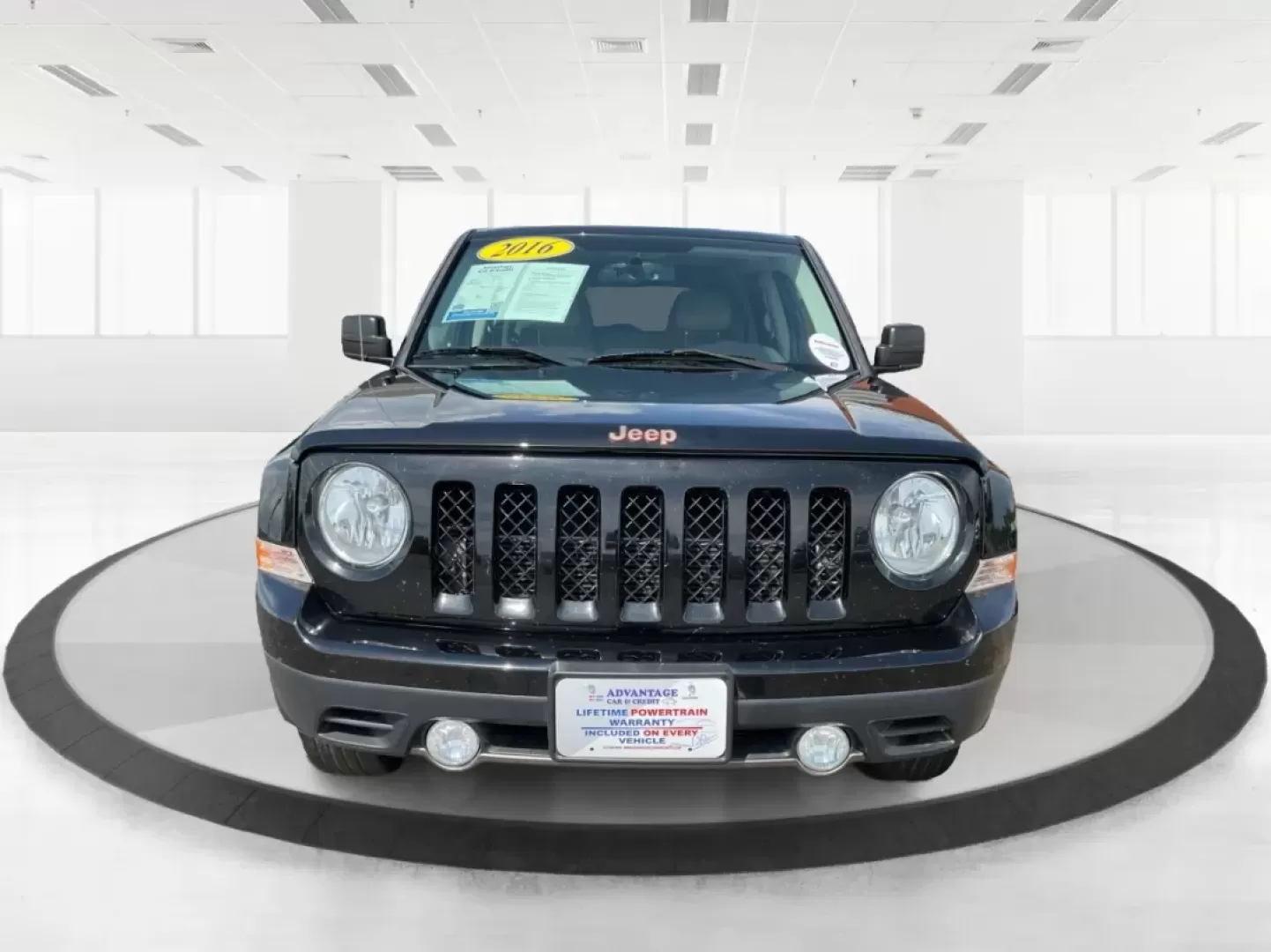 2016 Jeep Patriot 75th Anniversary (1C4NJPBBXGD) with an 2.4L I-4 DOHC engine, located at 880 E. National Road, Vandalia, OH, 45377, (937) 908-9800, 39.891918, -84.183594 - **Discover Your Next Adventure with the 2016 Jeep Patriot 75th Anniversary Edition!**<br /> <br /> Are you ready to embark on your next road trip or weekend adventure? The 2016 Jeep Patriot 75th Anniversary Edition is the perfect vehicle for those who crave exploration while enjoying the comforts of - Photo#7