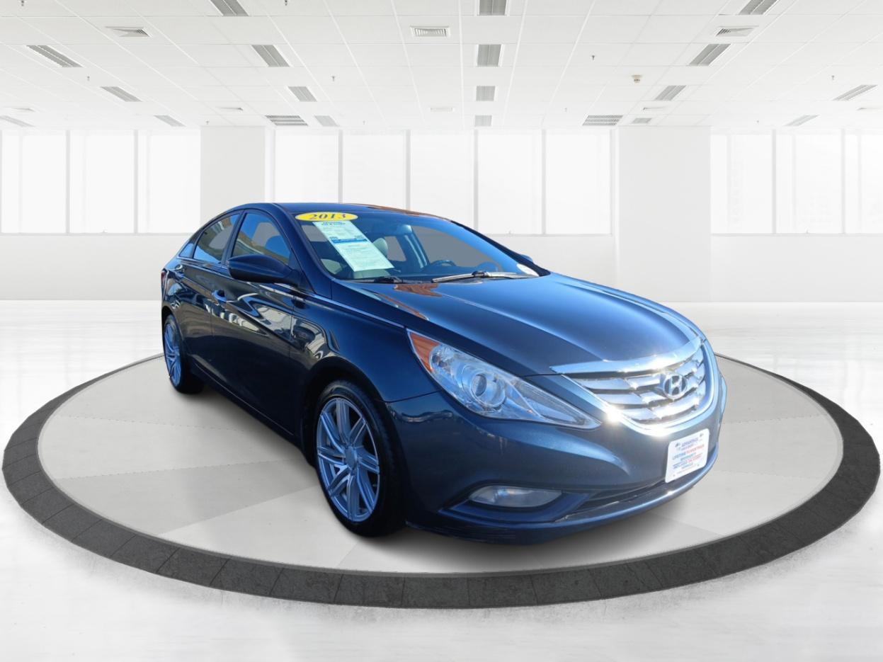 photo of 2013 Hyundai Sonata Limited Auto