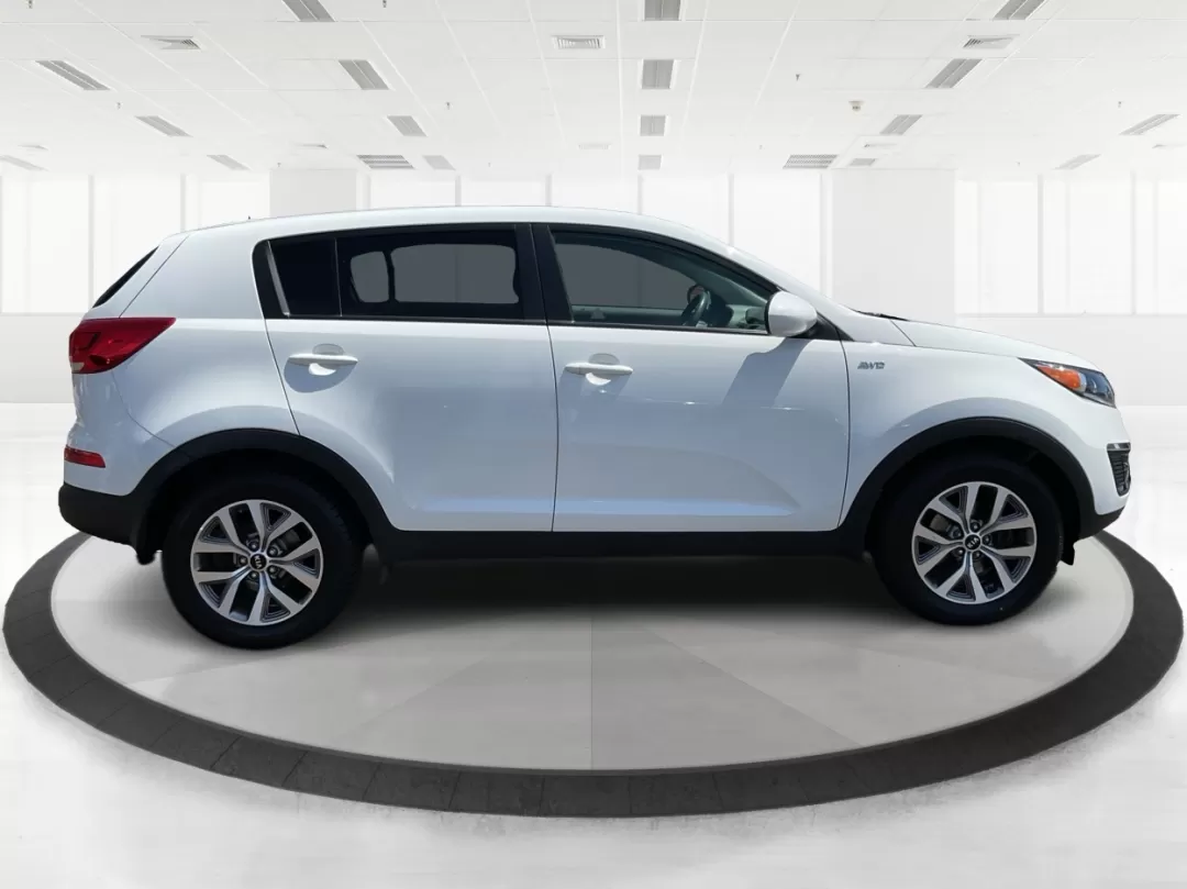 2015 Kia Sportage LX (KNDPBCAC7F7) with an Other engine, located at 880 E. National Road, Vandalia, OH, 45377, (937) 908-9800, 39.891918, -84.183594 - Photo#1