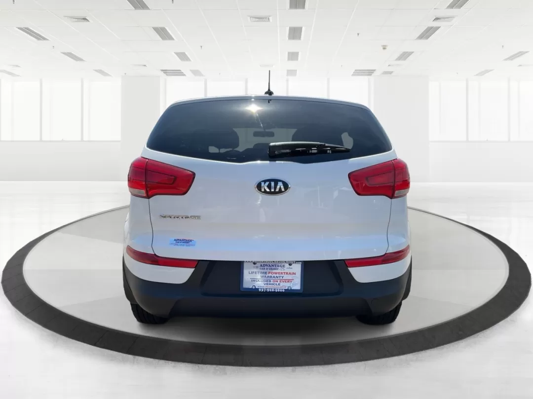 2015 Kia Sportage LX (KNDPBCAC7F7) with an Other engine, located at 880 E. National Road, Vandalia, OH, 45377, (937) 908-9800, 39.891918, -84.183594 - Photo#3
