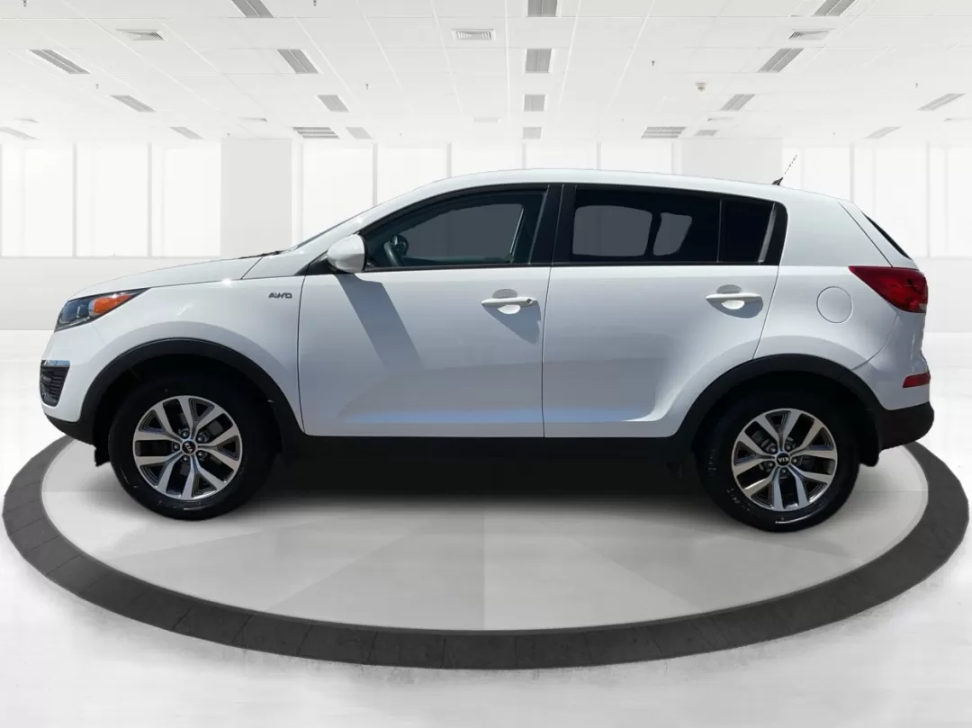 2015 Kia Sportage LX (KNDPBCAC7F7) with an Other engine, located at 880 E. National Road, Vandalia, OH, 45377, (937) 908-9800, 39.891918, -84.183594 - Photo#5