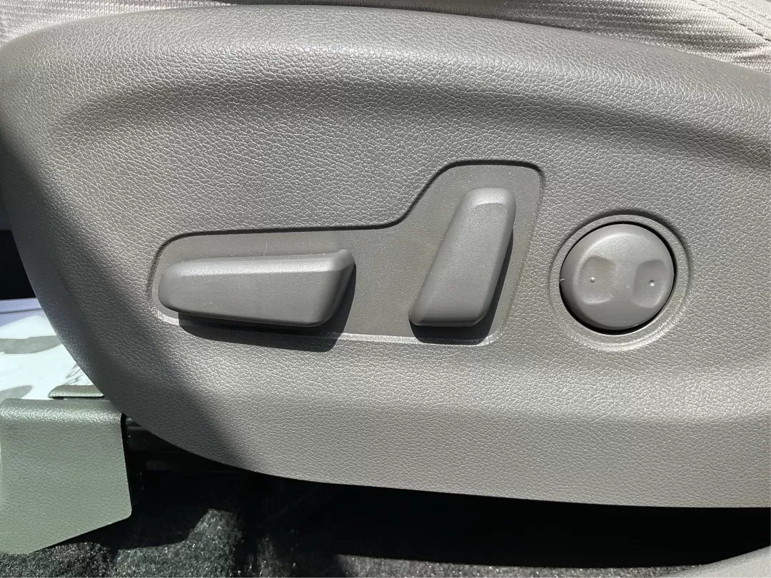 2017 Kia Sportage LX (KNDPMCAC2H7) with an Theta II 2.4L I-4 gasoline direct injection engine, located at 880 E. National Road, Vandalia, OH, 45377, (937) 908-9800, 39.891918, -84.183594 - Elevate your daily drive and weekend adventures with the versatile 2017 Kia Sportage LX, now available at Advantage Car and Credit in Fairborn, OH. If you're looking for a reliable and stylish crossover that seamlessly fits into your active lifestyle, this vehicle checks all the boxes. Whether you'r - Photo#17