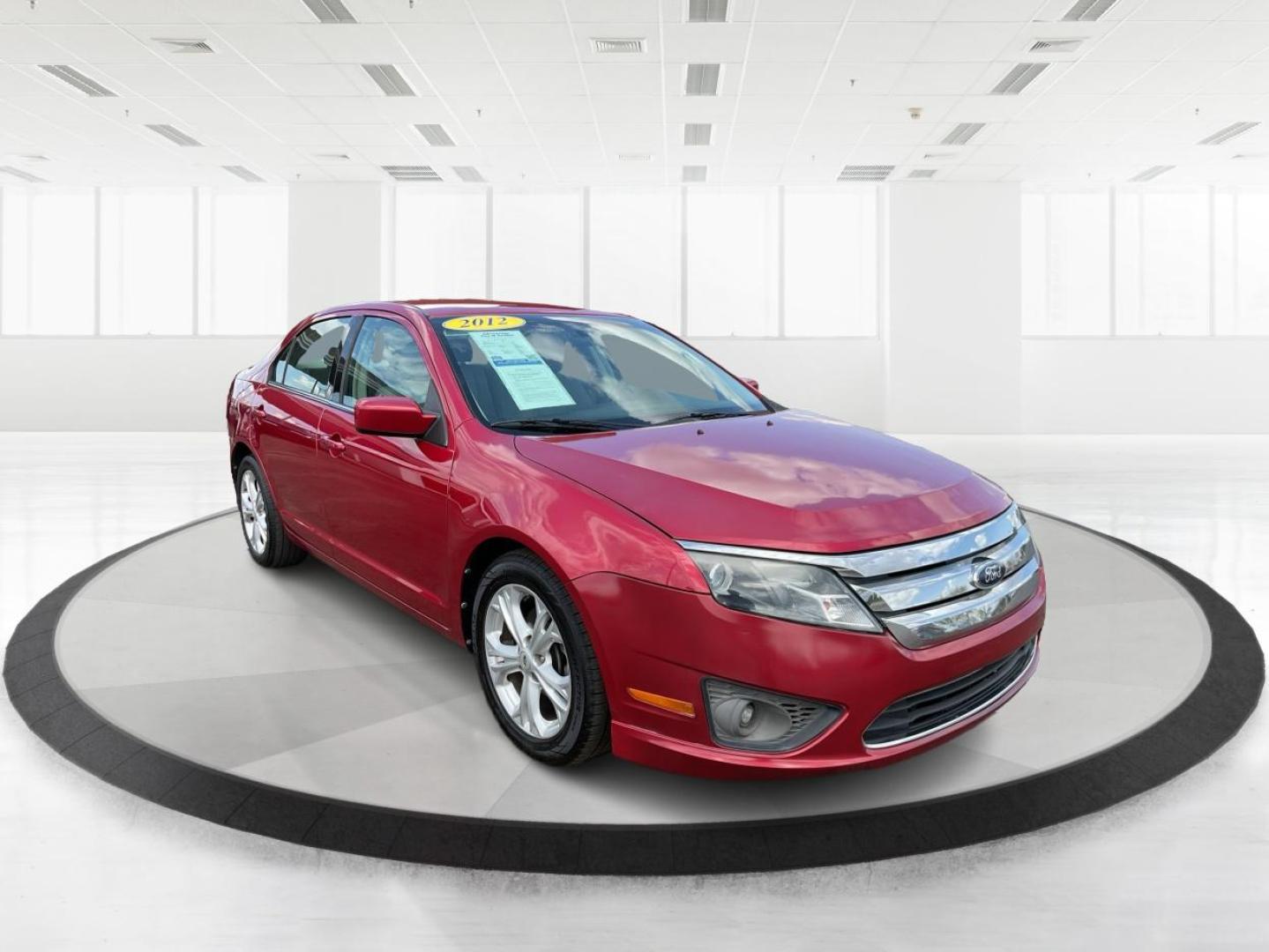 2012 Ford Fusion SE (3FAHP0HA2CR) with an 2.5L L4 DOHC 16V engine, located at 4508 South Dixie Dr, Moraine, OH, 45439, (937) 908-9800, 39.689976, -84.218452 - Photo#0