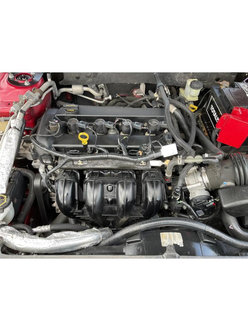 2012 Ford Fusion SE (3FAHP0HA2CR) with an 2.5L L4 DOHC 16V engine, located at 4508 South Dixie Dr, Moraine, OH, 45439, (937) 908-9800, 39.689976, -84.218452 - Photo#10