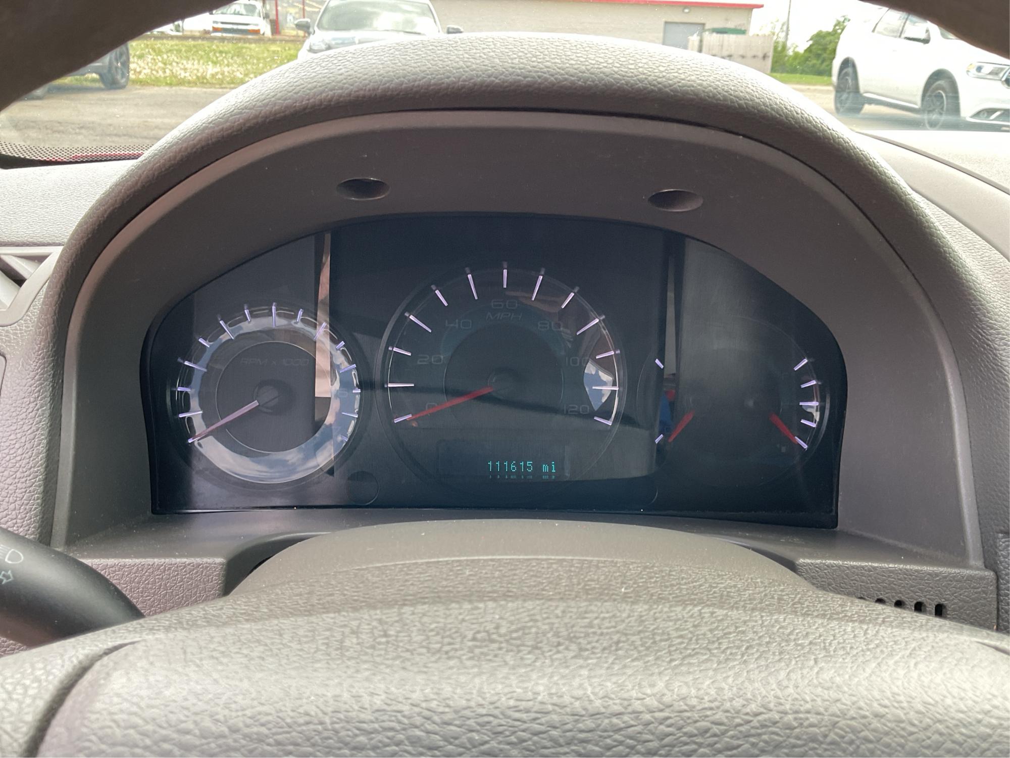 2012 Ford Fusion SE (3FAHP0HA2CR) with an 2.5L L4 DOHC 16V engine, located at 4508 South Dixie Dr, Moraine, OH, 45439, (937) 908-9800, 39.689976, -84.218452 - 2012 Ford Fusion SE - Photo#13