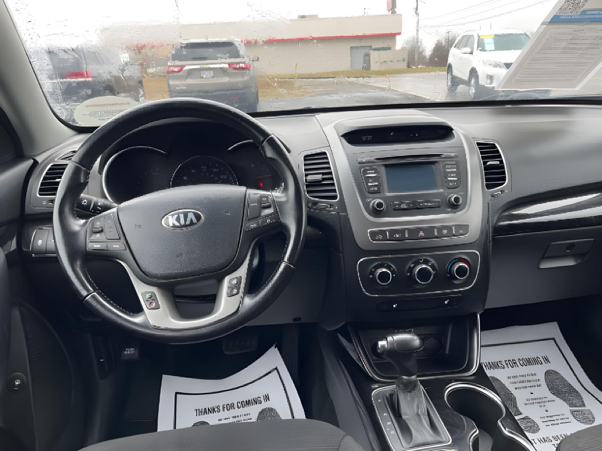 2014 Kia Sorento LX AWD (5XYKTCA60EG) with an 2.4L L4 DOHC 16V engine, 6-Speed Automatic transmission, located at 1184 Kauffman Ave, Fairborn, OH, 45324, (937) 908-9800, 39.807072, -84.030914 - 2014 Kia Sorento LX AWD - Photo#19