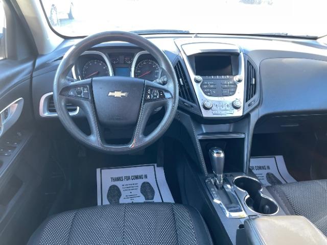 2017 Chevrolet Equinox LS 2WD (2GNALBEK7H1) with an 2.4L L4 DOHC 16V FFV engine, 6-Speed Automatic transmission, located at 1184 Kauffman Ave, Fairborn, OH, 45324, (937) 908-9800, 39.807072, -84.030914 - 2017 Chevrolet Equinox LS 2WD - Photo#8