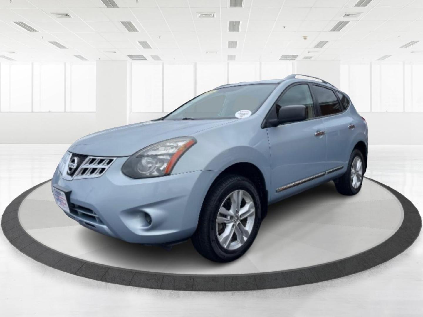 2015 Nissan Rogue Select S AWD (JN8AS5MV0FW) with an 2.5L L4 DOHC 16V engine, Continuously Variable Transmission transmission, located at 1951 S Dayton Lakeview Rd., New Carlisle, OH, 45344, (937) 908-9800, 39.890999, -84.050255 - Photo#4