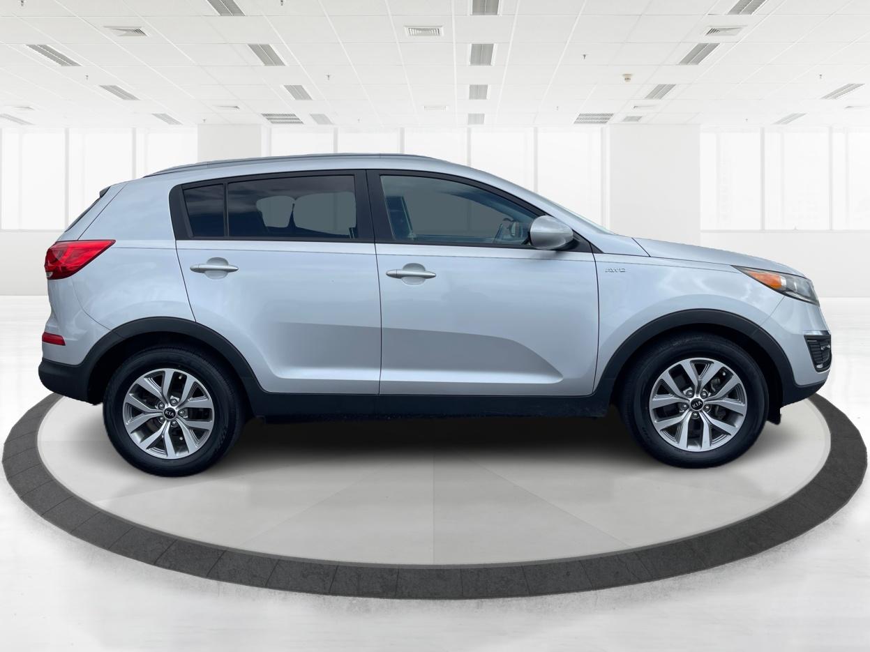 2016 Kia Sportage LX AWD (KNDPBCAC3G7) with an 2.4L V6 DOHC 24V engine, 6-Speed Automatic transmission, located at 4508 South Dixie Dr, Moraine, OH, 45439, (937) 908-9800, 39.689976, -84.218452 - Photo#1