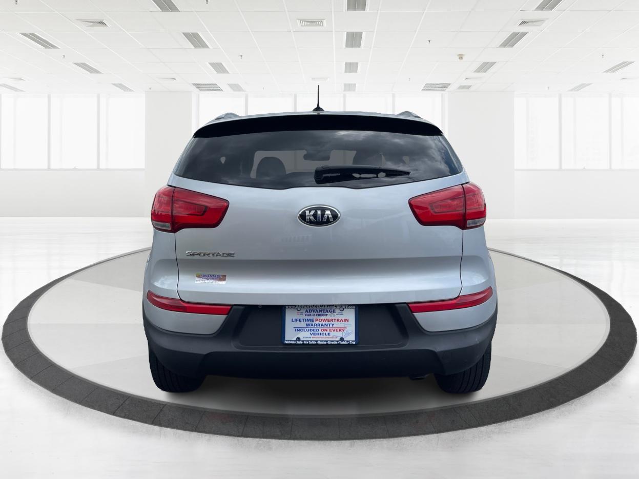 2016 Kia Sportage LX AWD (KNDPBCAC3G7) with an 2.4L V6 DOHC 24V engine, 6-Speed Automatic transmission, located at 4508 South Dixie Dr, Moraine, OH, 45439, (937) 908-9800, 39.689976, -84.218452 - Photo#3