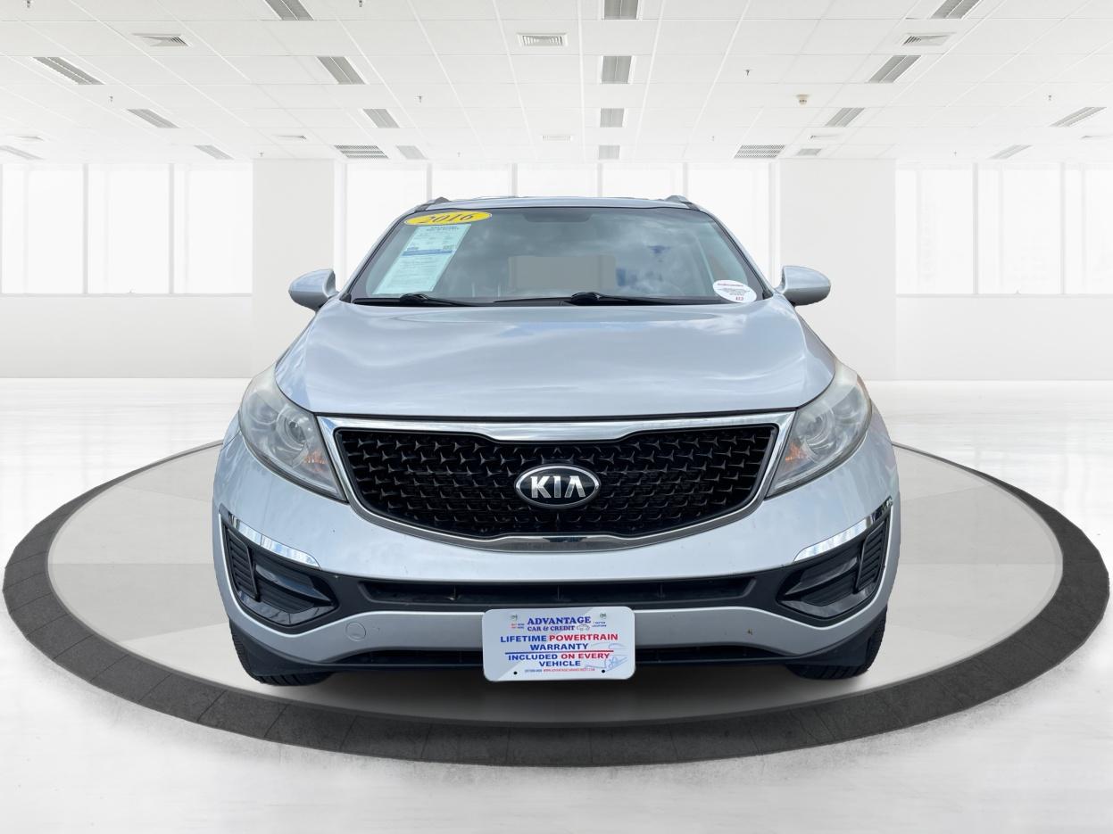 2016 Kia Sportage LX AWD (KNDPBCAC3G7) with an 2.4L V6 DOHC 24V engine, 6-Speed Automatic transmission, located at 4508 South Dixie Dr, Moraine, OH, 45439, (937) 908-9800, 39.689976, -84.218452 - Photo#6