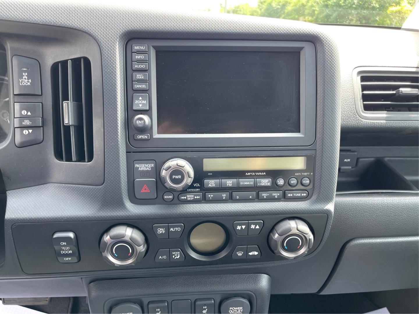 2014 Honda Ridgeline RTL-S (5FPYK1F67EB) with an 3.5L V6 SOHC 24V engine, 5-Speed Automatic transmission, located at 8750 N County Rd 25A, Piqua, OH, 45356, (937) 908-9800, 40.164391, -84.232513 - One Owner - Photo#12