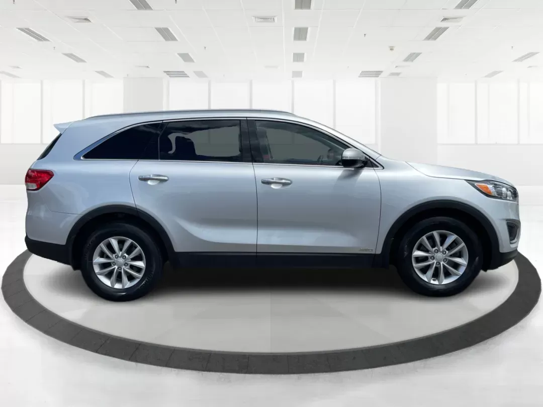 photo of 2017 Kia Sorento LX AWD