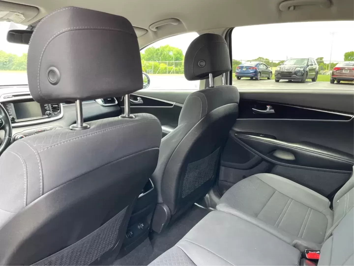 2017 Kia Sorento LX AWD (5XYPGDA32HG) with an 2.4L L4 DOHC 16V engine, 6-Speed Automatic transmission, located at 1951 S Dayton Lakeview Rd., New Carlisle, OH, 45344, (937) 908-9800, 39.890999, -84.050255 - 2017 Kia Sorento LX AWD - Photo#10